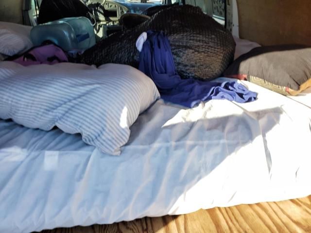 2000 Ford Econoline E150 Van
