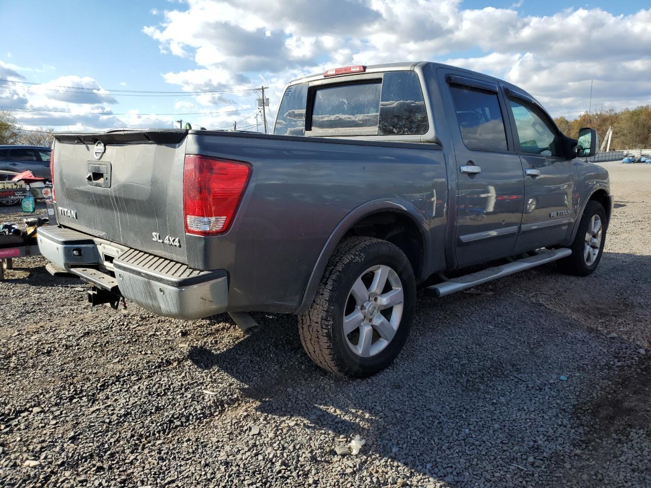 2014 Niss Titan