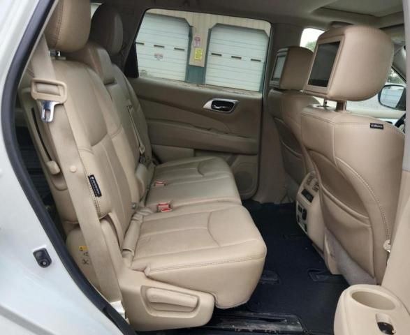 2019 Nissan Pathfinder S