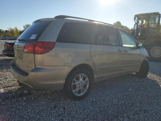 2005 Toyota Sienna LE