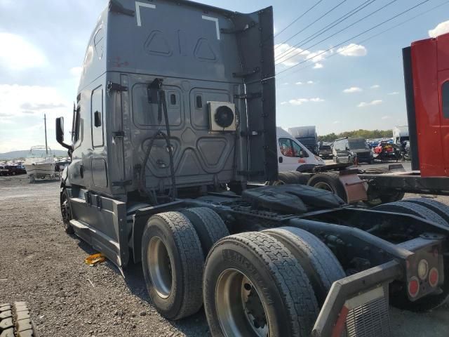 2022 Freightliner Cascadia 126 Semi Truck