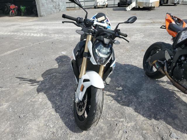 2024 BMW S 1000 R