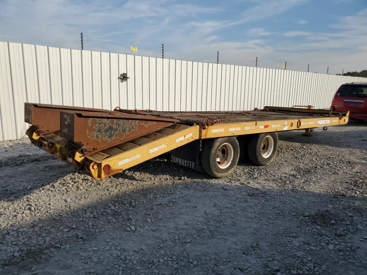 2001 Tmas 2001 Towmaster Equipment Trailer