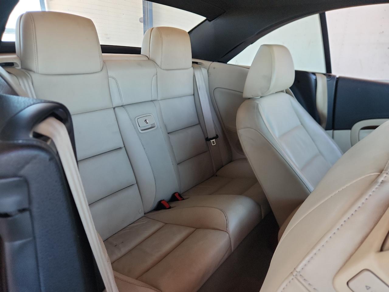 2010 Volkswagen Eos lux