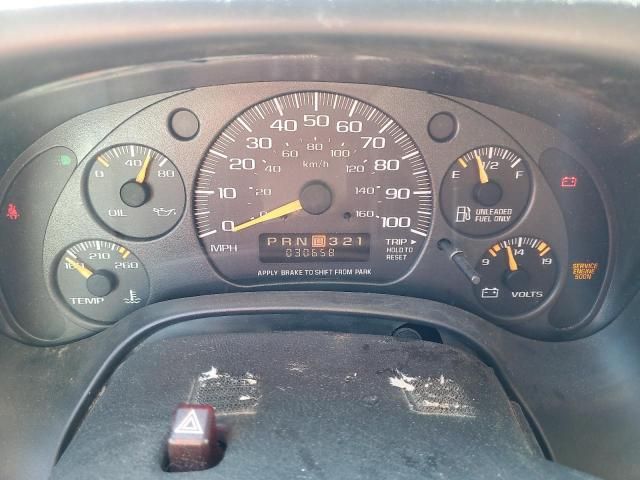 2002 Chev Rolet Chinook Cascade Class B