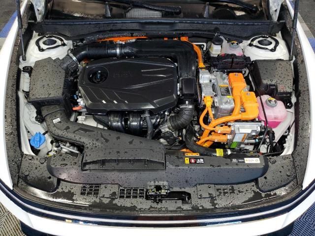 2025 Hyundai Sonata Hybrid