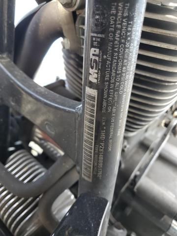 2011 Harley-Davidson FLHXSE2