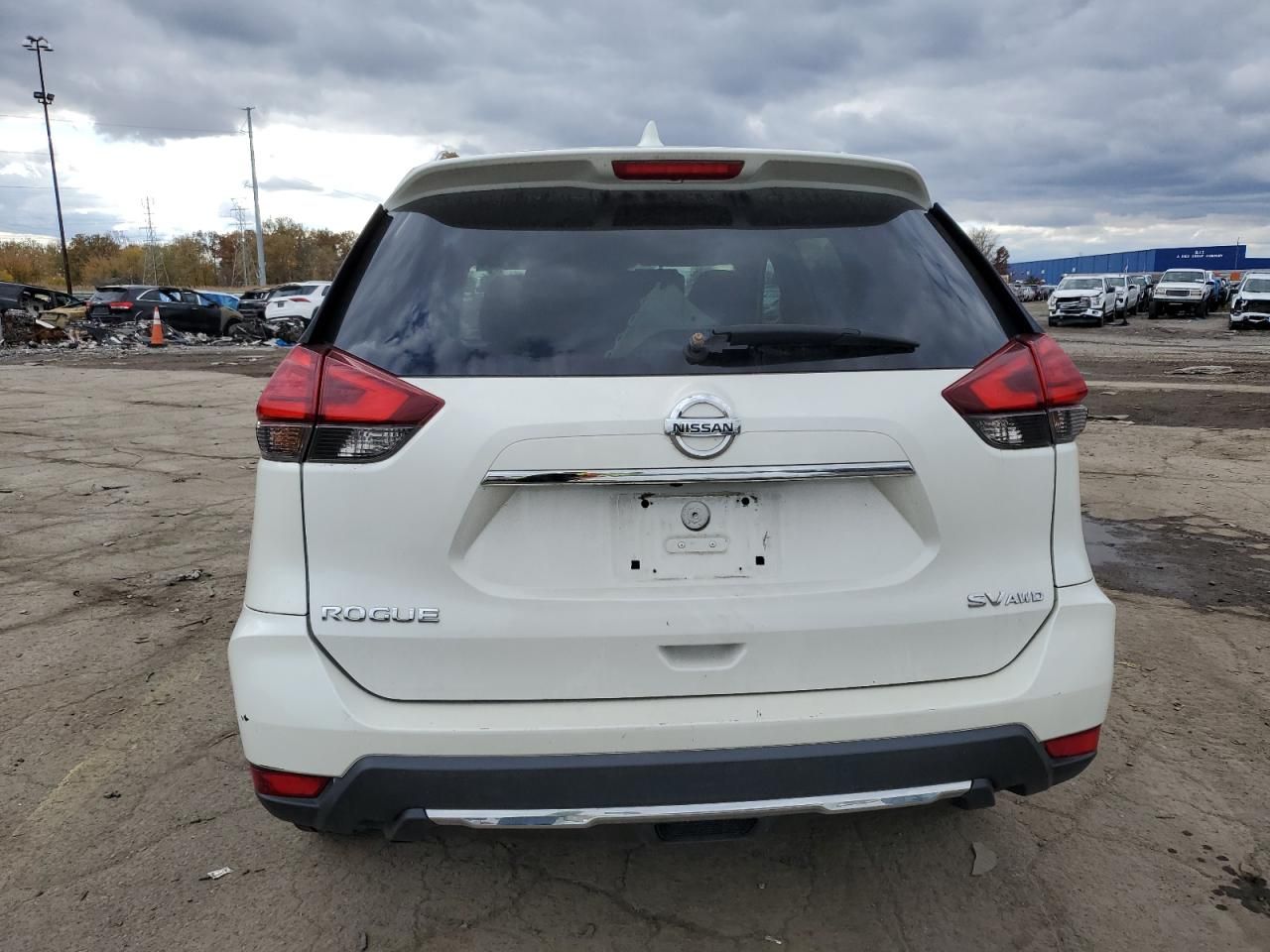 2017 Nissan Rogue sv