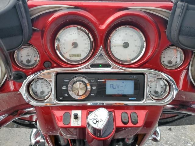 2011 Harley-Davidson Flhx