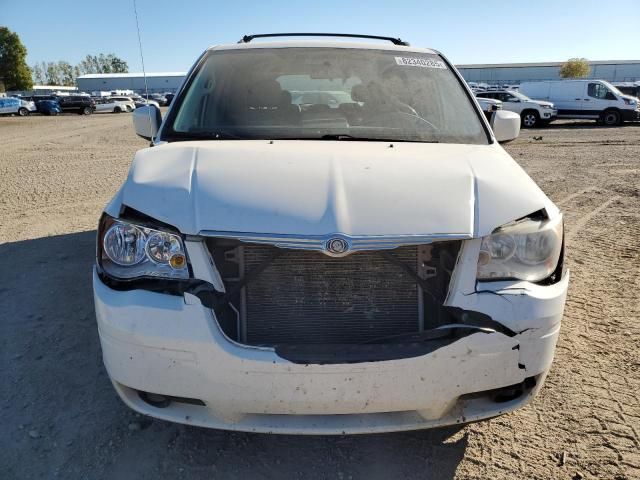 2010 Chrysler Town & Country Touring