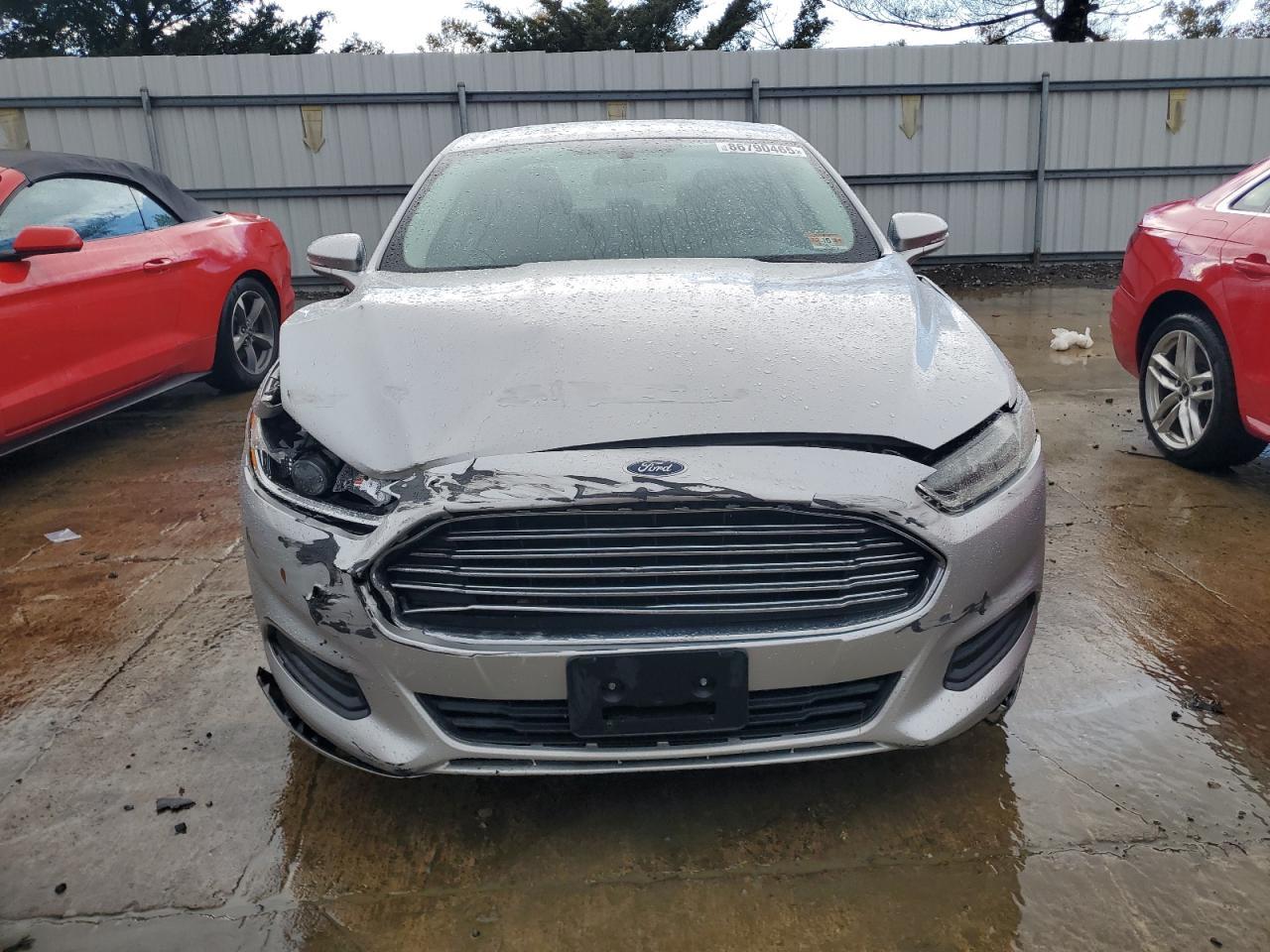 2016 Ford Fusion se