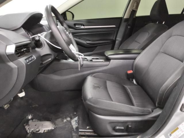 2022 Nissan Altima sv