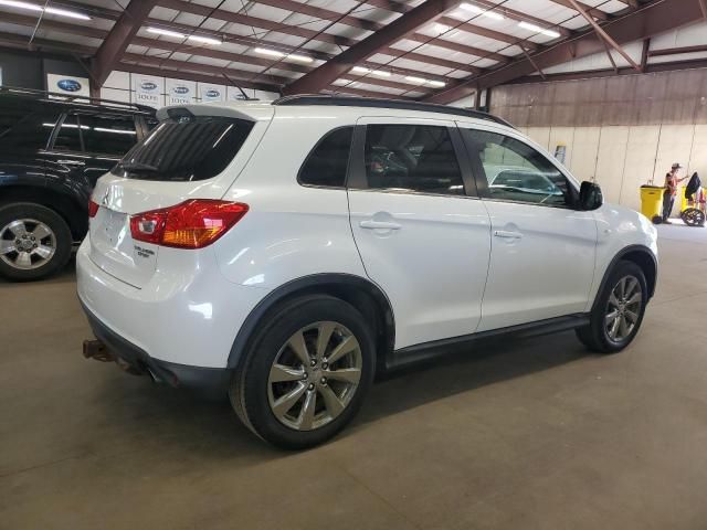 2013 Mits Ubishi Outlander Sport LE
