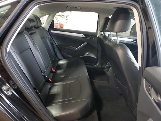2013 Volkswagen Passat se