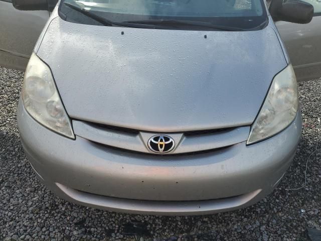 2009 Toyota Sienna CE