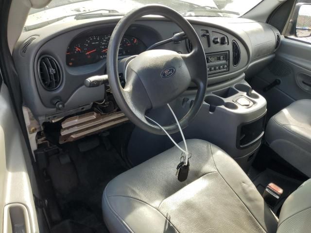 2005 Ford E250 Delivery Van