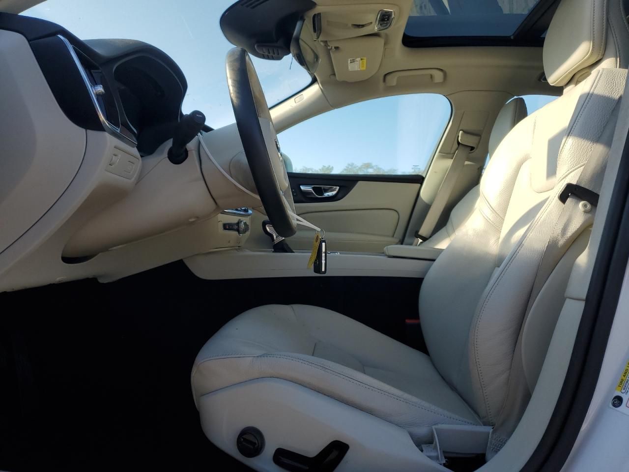 2019 Volvo S60 T5 Momentum