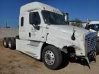 2015 Freightliner Cascadia Semi Truck