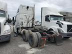 2013 Volvo VNL Semi Truck
