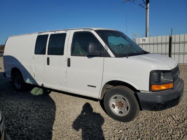 2004 Chevrolet Express G2500