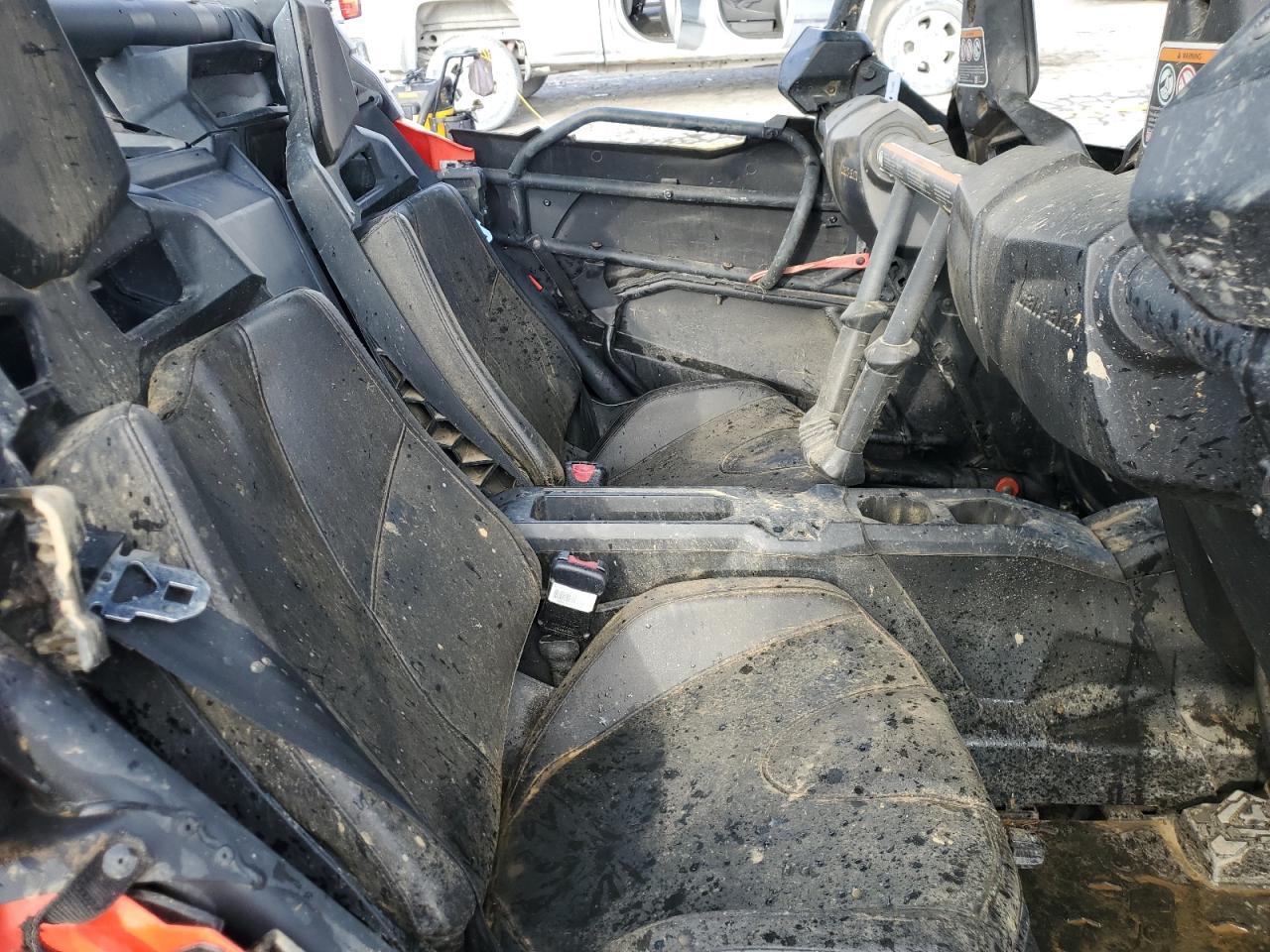 2022 Can Am Defender Max DPS HD8