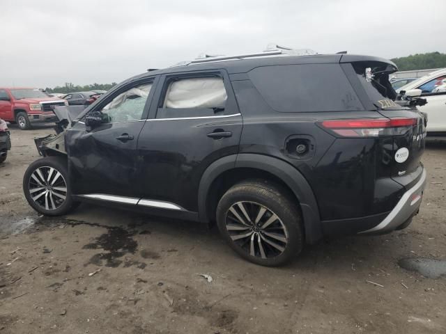 2024 Nissan Pathfinder Platinum