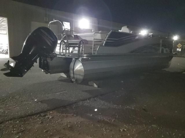 2019 Harris Flotebote Grand Mari