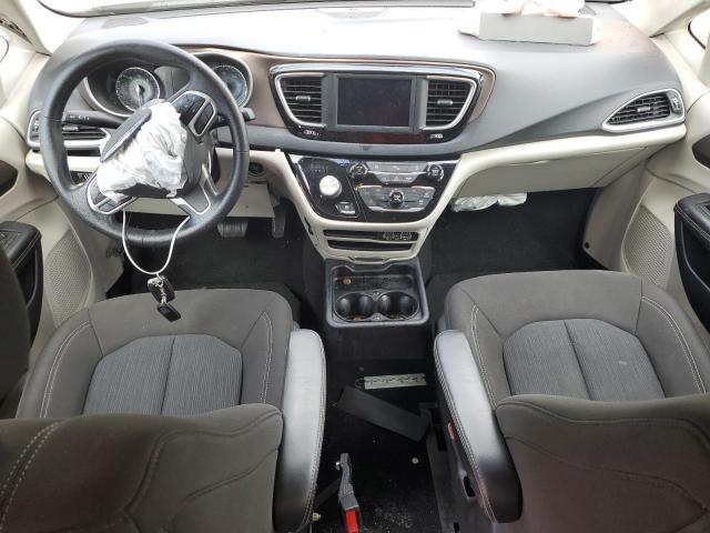 2021 Chrysler Voyager lx