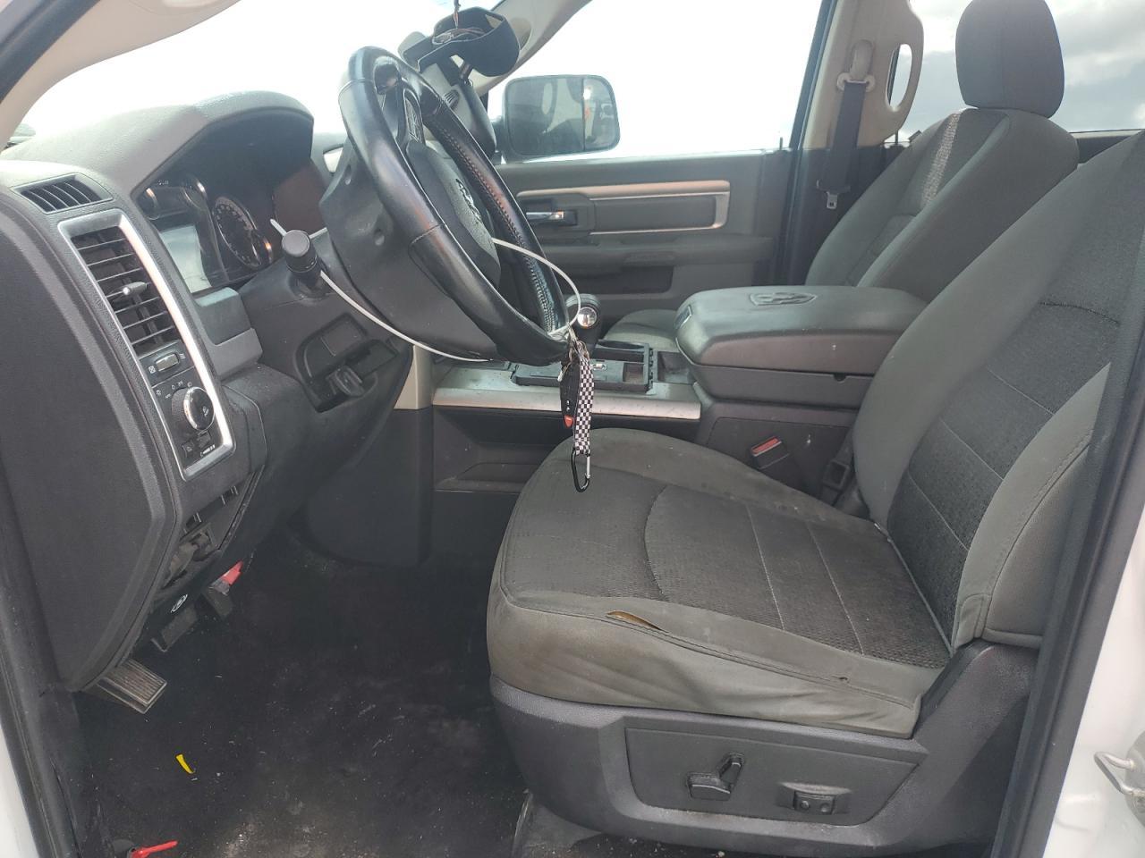 2013 Dodge Ram 1500 slt