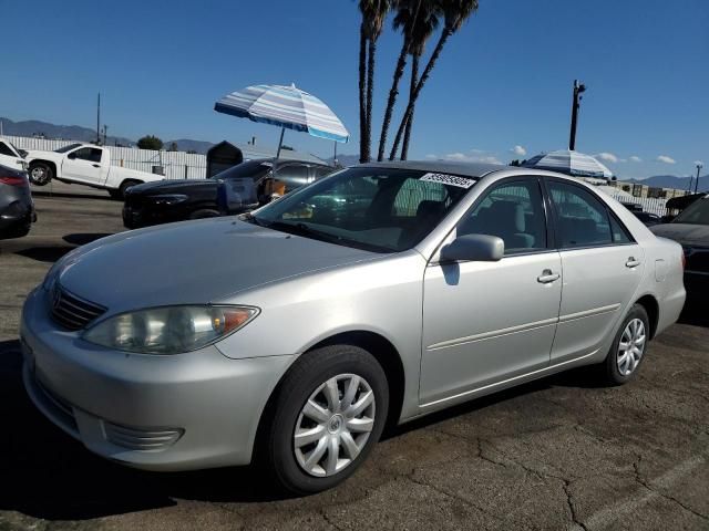 2005 Toyota Camry LE