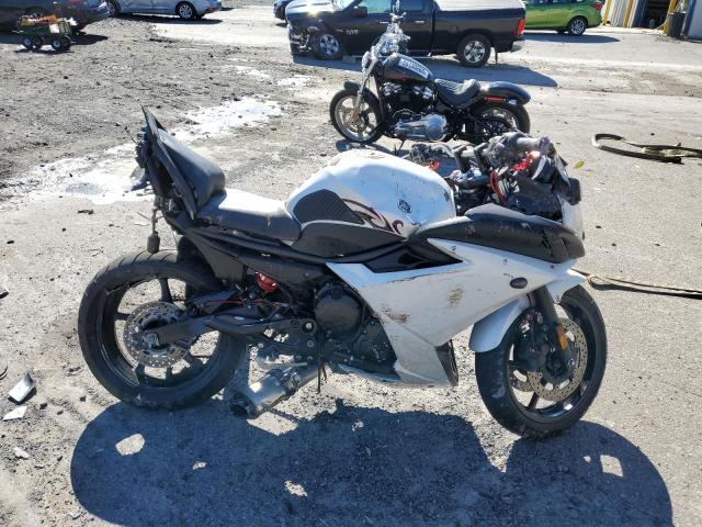 2009 Yamaha FZ6 R