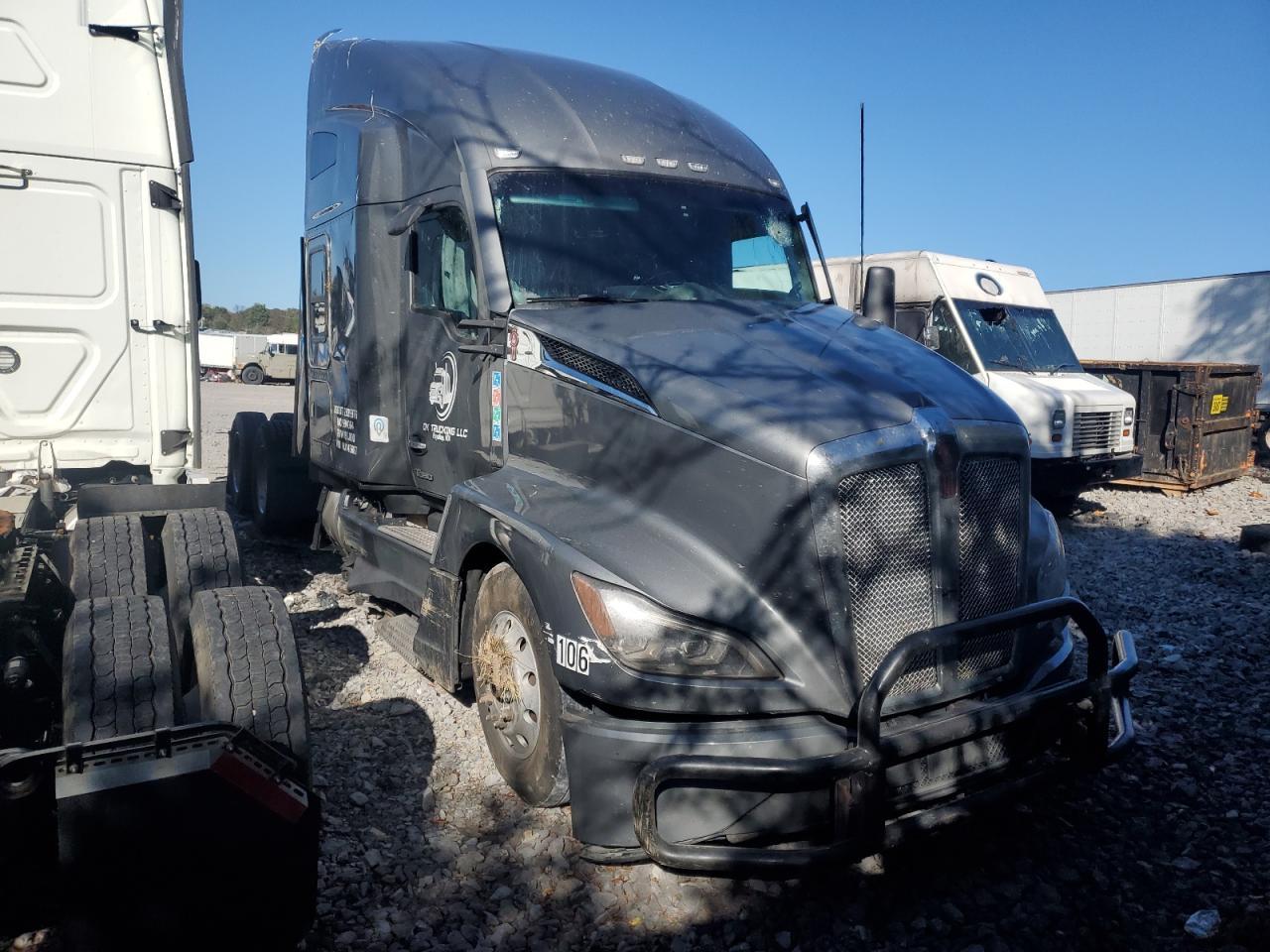 2022 Kenworth T680 Semi Truck