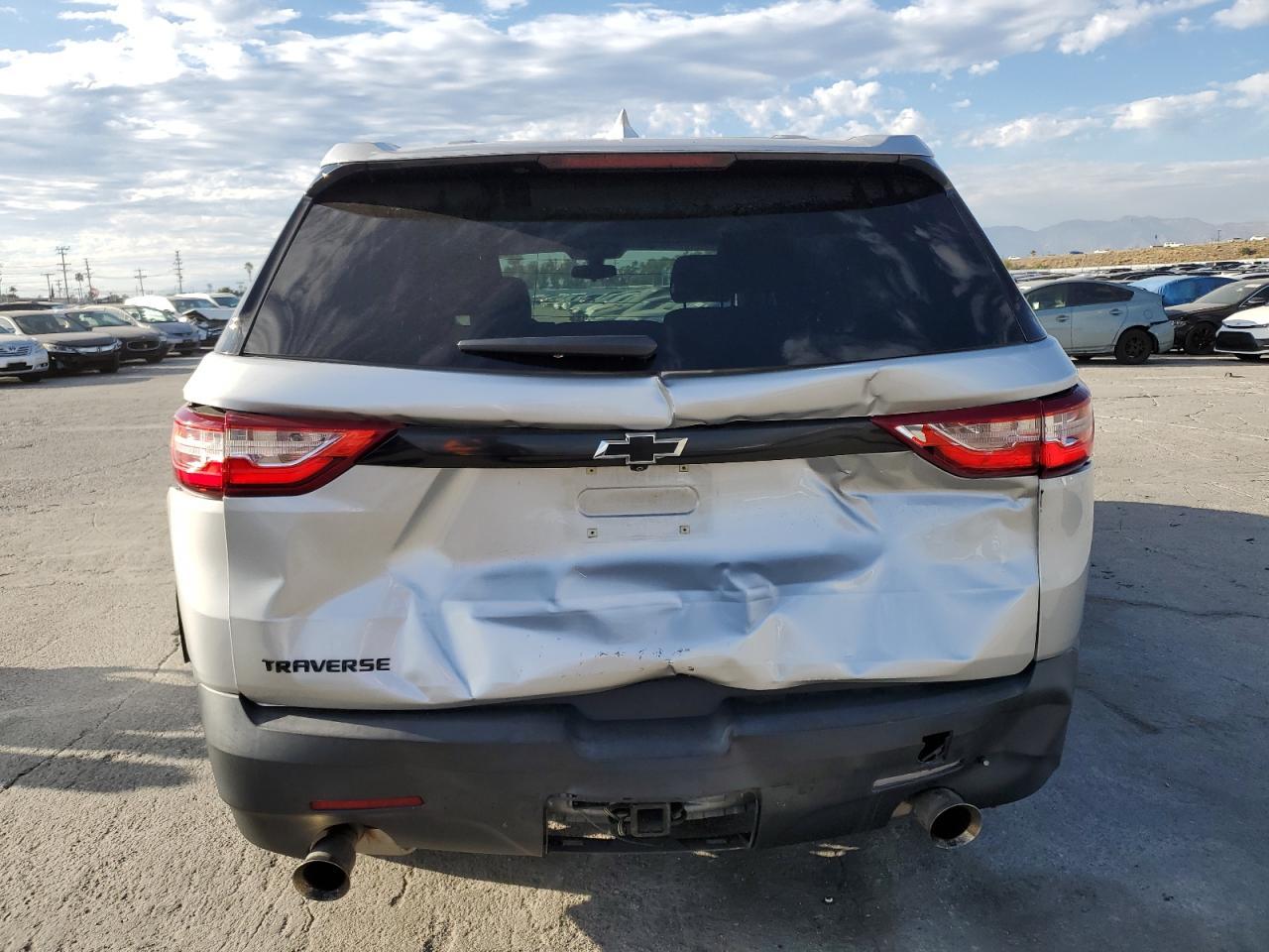 2020 Chevrolet Traverse ls