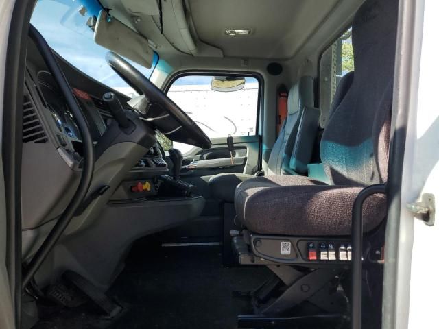 2016 Kenworth T680 Semi Truck