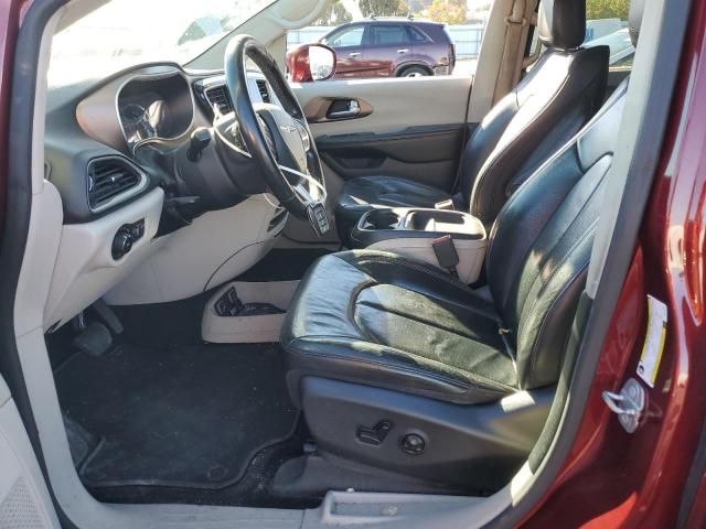 2018 Chrysler Pacifica Hybrid Touring l