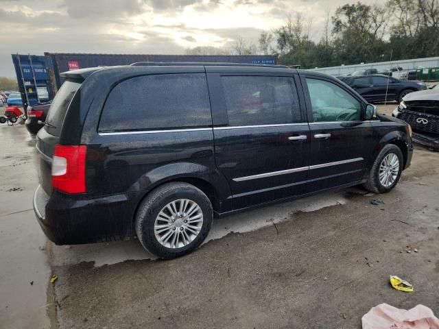 2015 Chrysler Town & Country Touring L