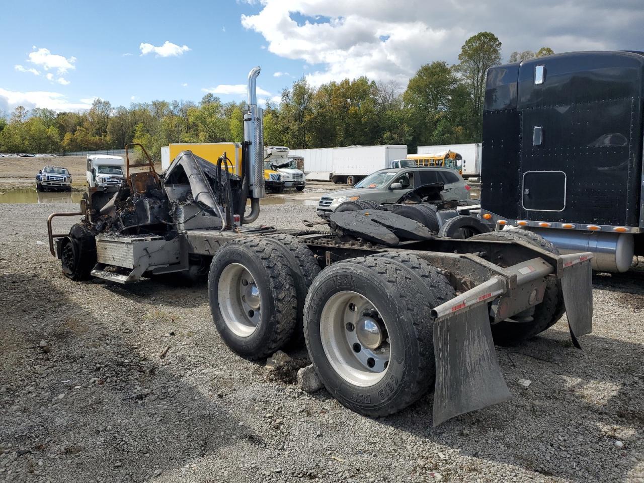 2007 International 9200I Semi Truck