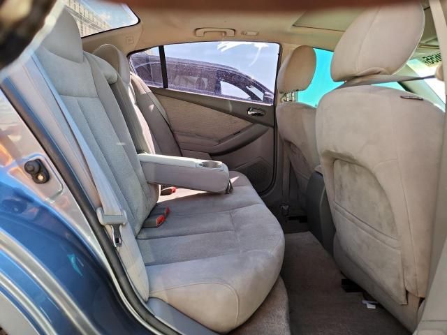 2010 Nissan Altima Base
