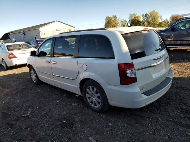2011 Chrysler Town & Country Touring l