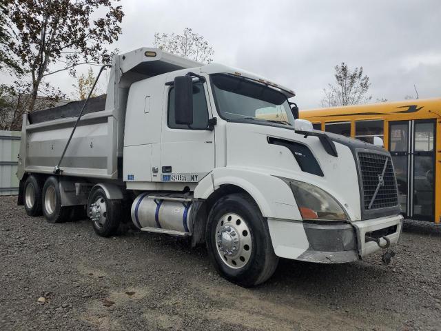 2008 Volvo VNL Dump Truck