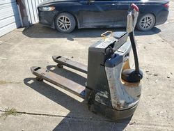 Salvage trucks for sale at Lexington, KY auction: 2018 Crown WP3035-45 7A293486