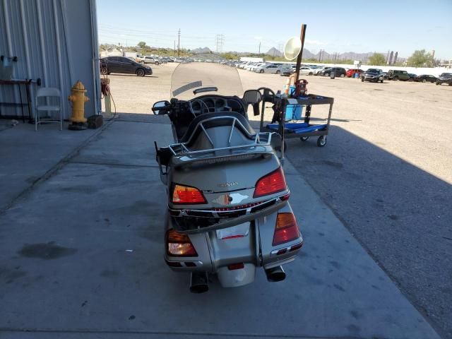 2002 Honda GL1800