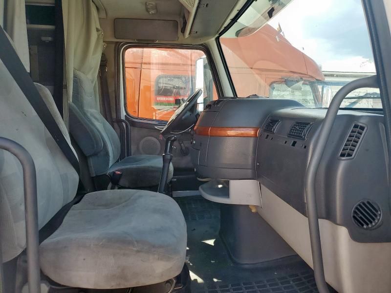 2008 Volvo VNL Semi Truck