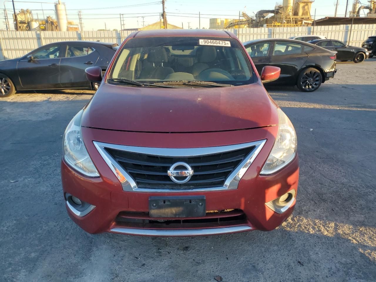 2018 Nissan Versa s