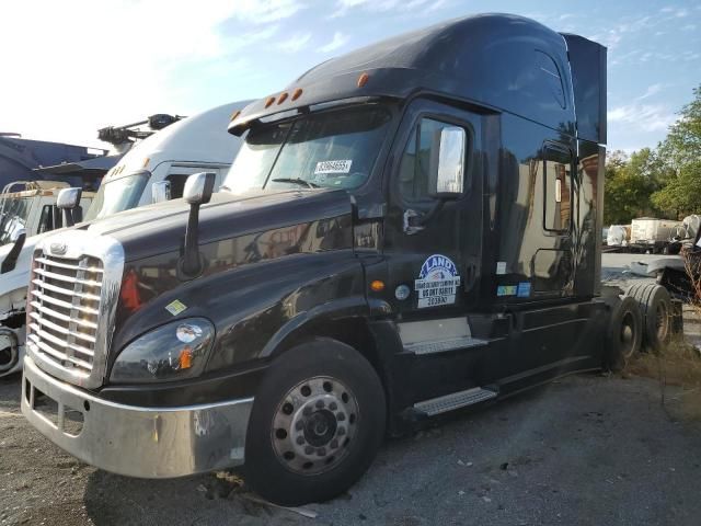 2015 Freightliner Cascadia 125