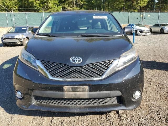 2015 Toyota Sienna Sport