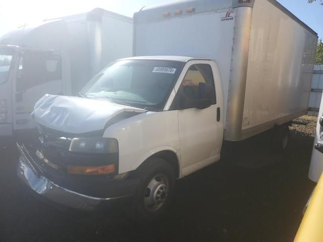 2012 GMC Savana Cutaway G3500