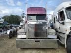 1998 Freightliner FLD Semi Truck
