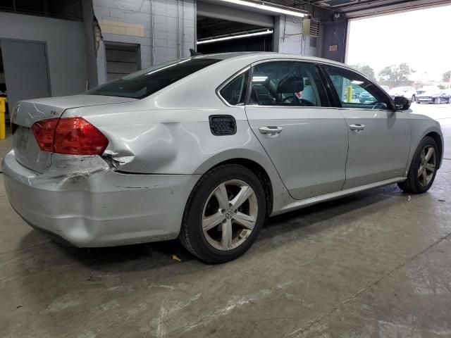 2014 Volkswagen Passat S
