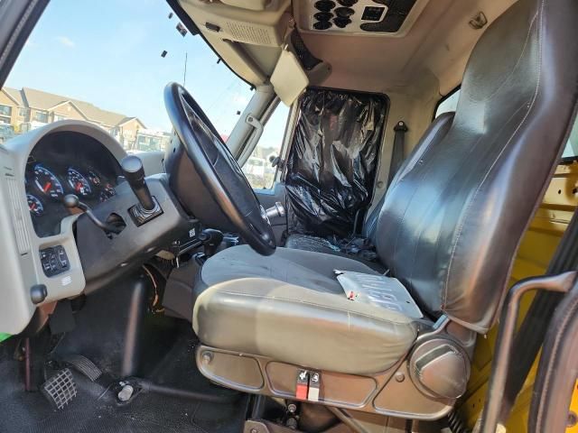 2018 International 4000 4300